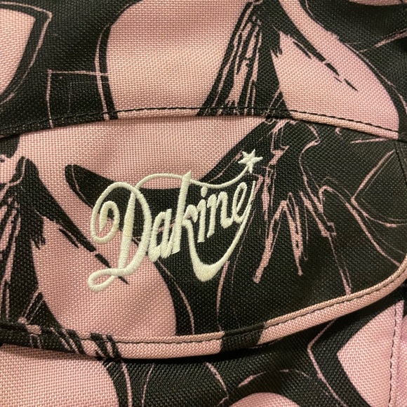 Dakine black and pink small backpack perfect for short hike - Picture 7 of 9